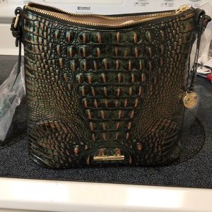 Brand new, never been used Brahmin purse!!